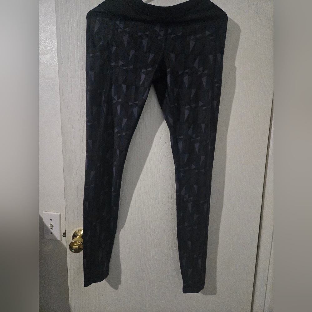 Lululemon Athletica Size 8 Patterened Leggings